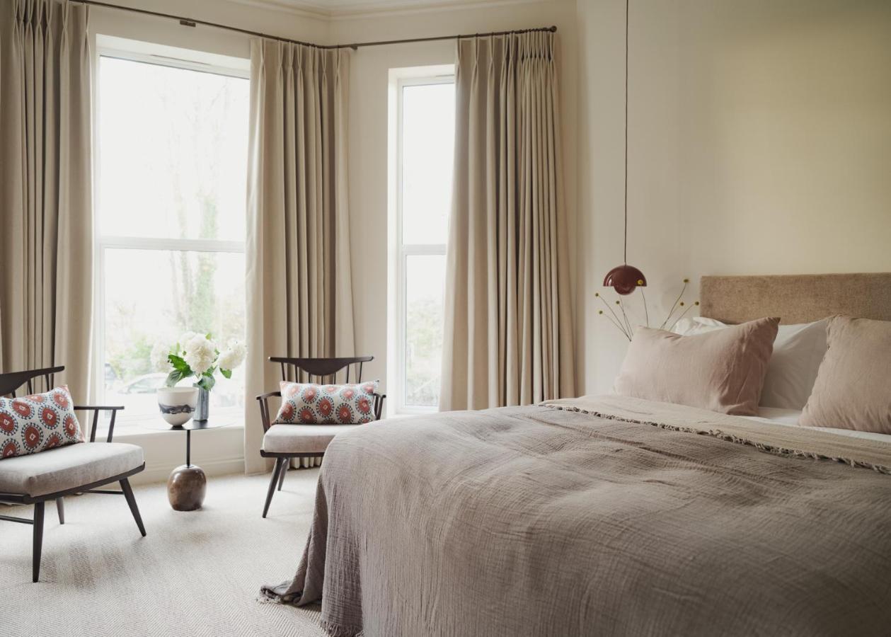 Leighton House - Boutique Guesthouse Bath Exterior foto A bedroom at the Hotel