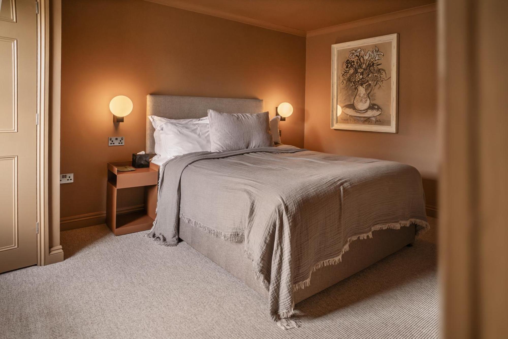 Leighton House - Boutique Guesthouse Bath Exterior foto A bedroom